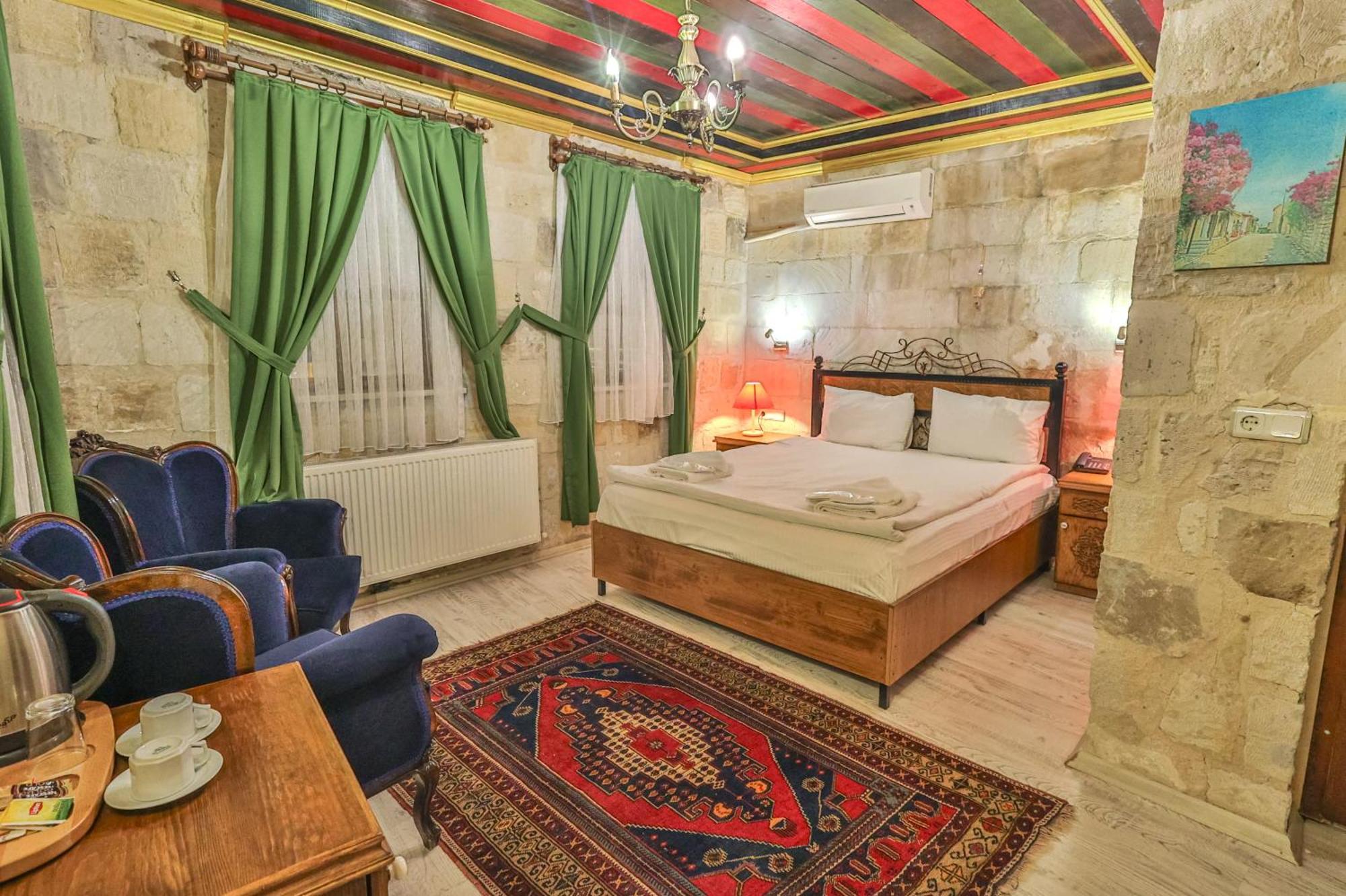 Bedrock Cave Hotel (Adults Only) Гьореме Екстериор снимка