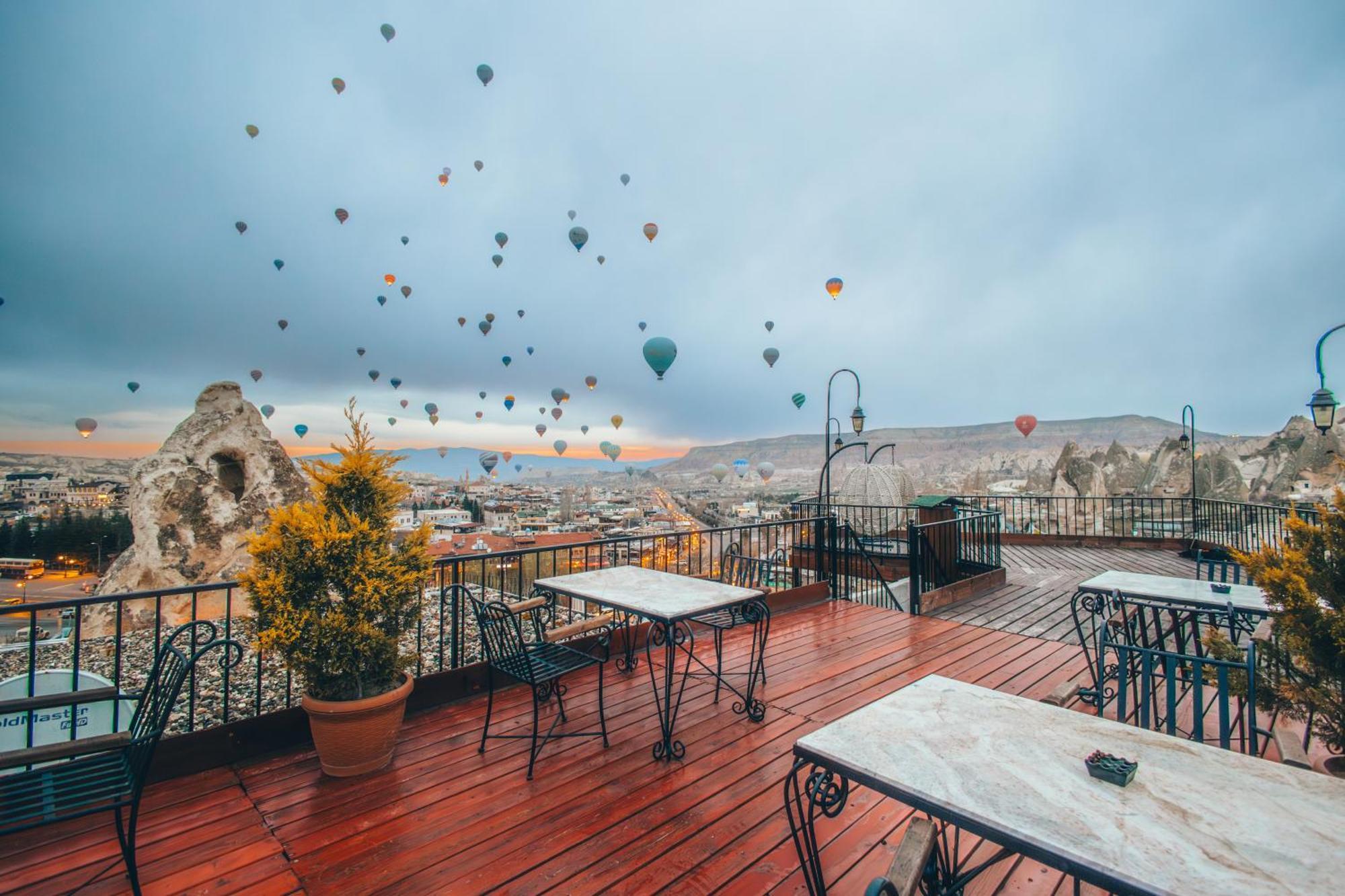 Bedrock Cave Hotel (Adults Only) Гьореме Екстериор снимка