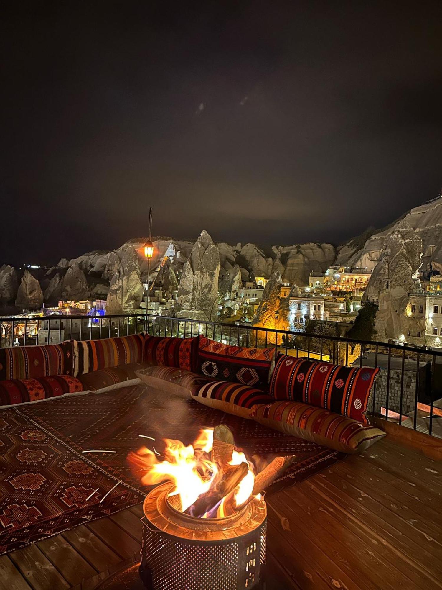Bedrock Cave Hotel (Adults Only) Гьореме Екстериор снимка